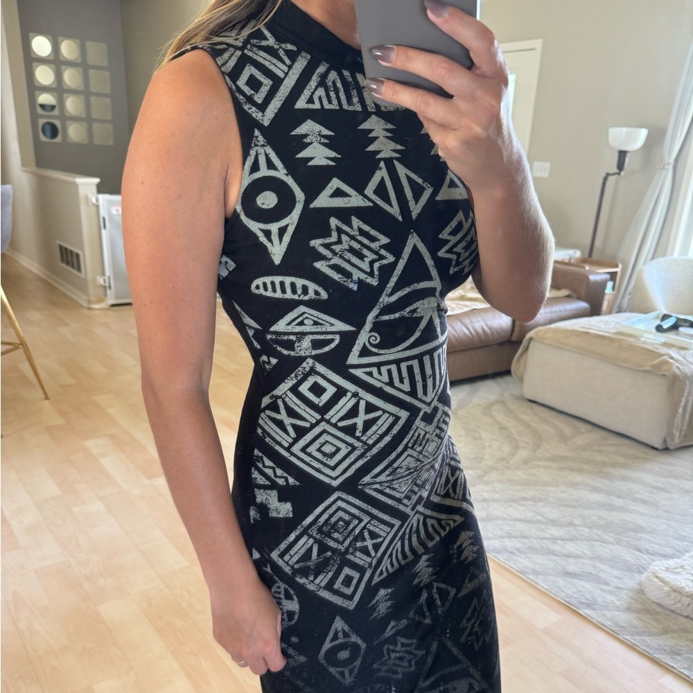 Aztec Dress - Picture 2 of 3